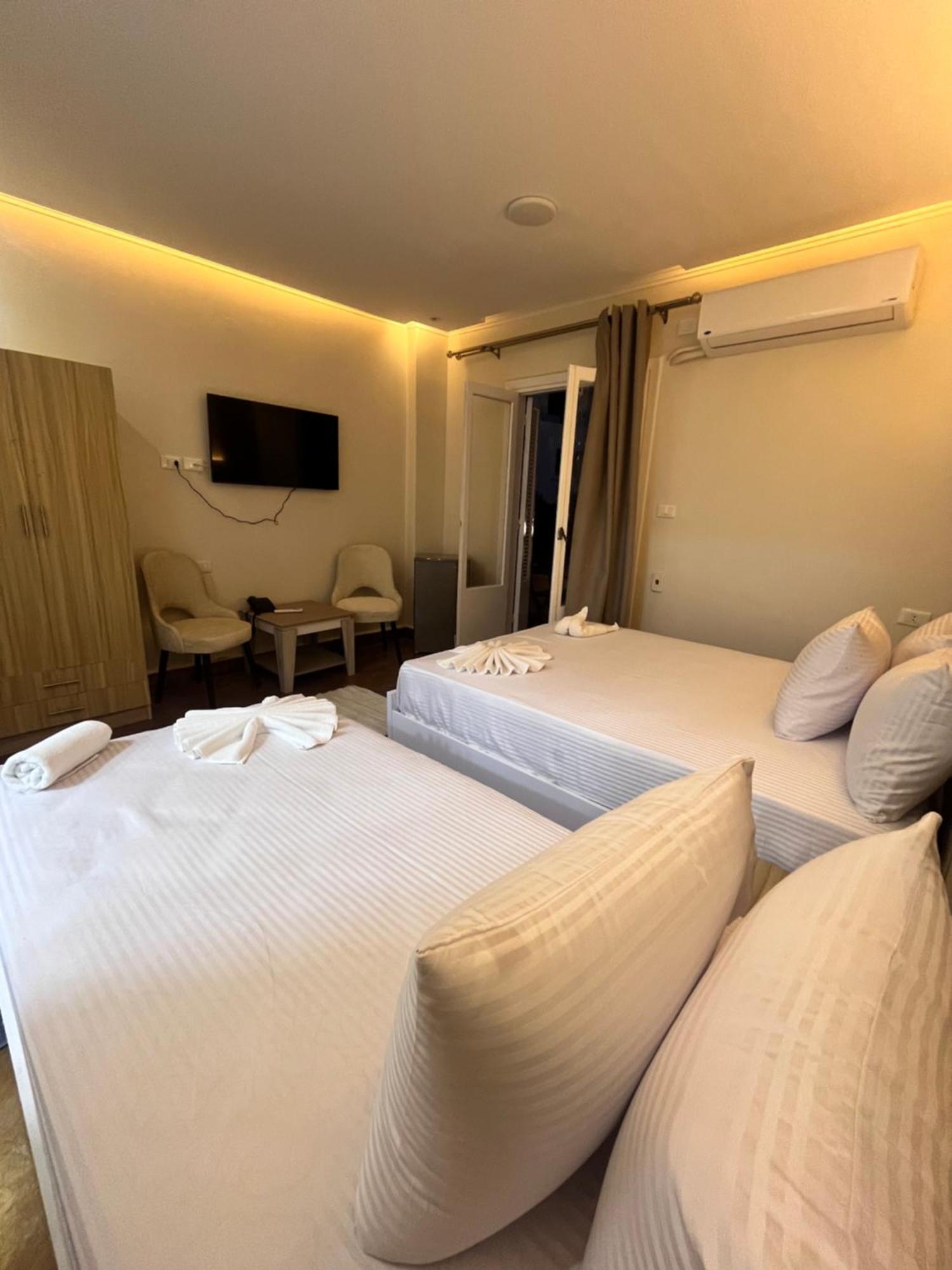 Triple Garden View Hotel El El Cairo Exterior foto